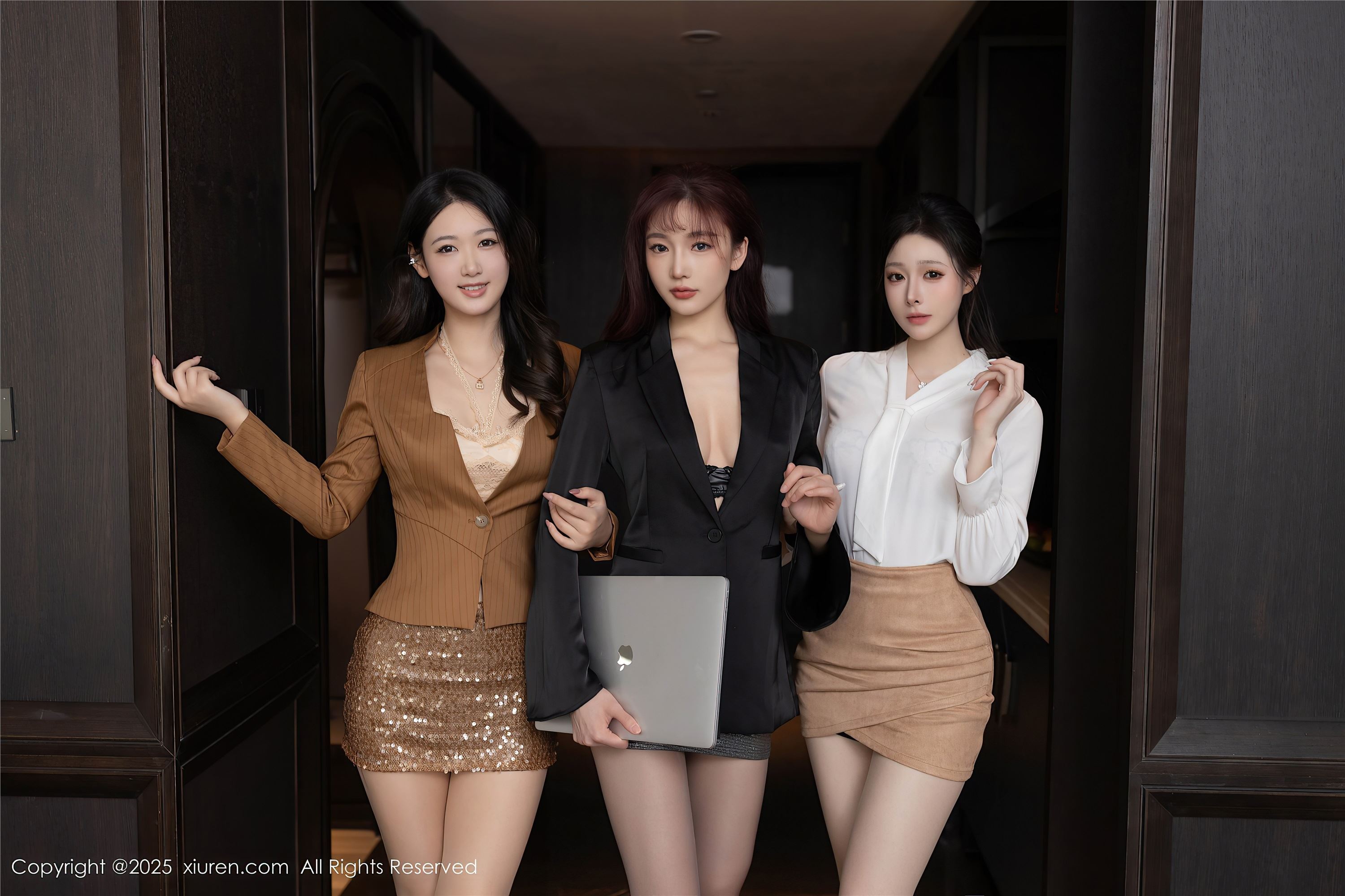 Xiuren秀人网 2025.04.30 NO.10233 小逗逗 模特合集